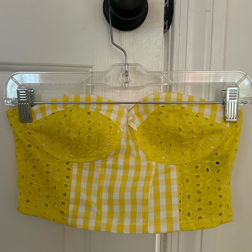Cute summer top!